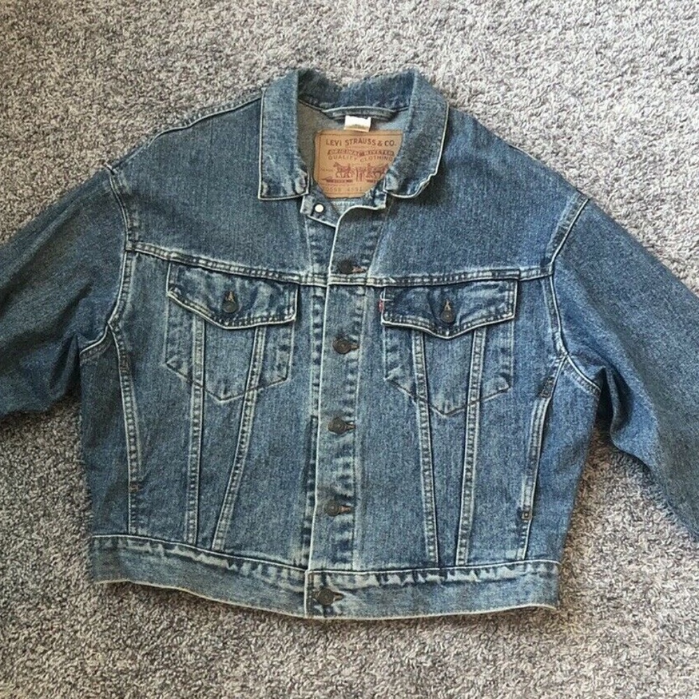 Levi's denim vintage jacket size small (oversized)